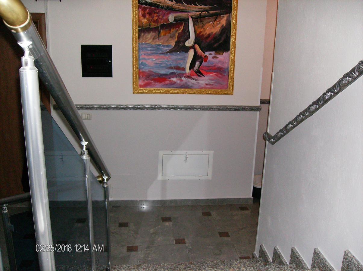 Pensjonat Amras House *